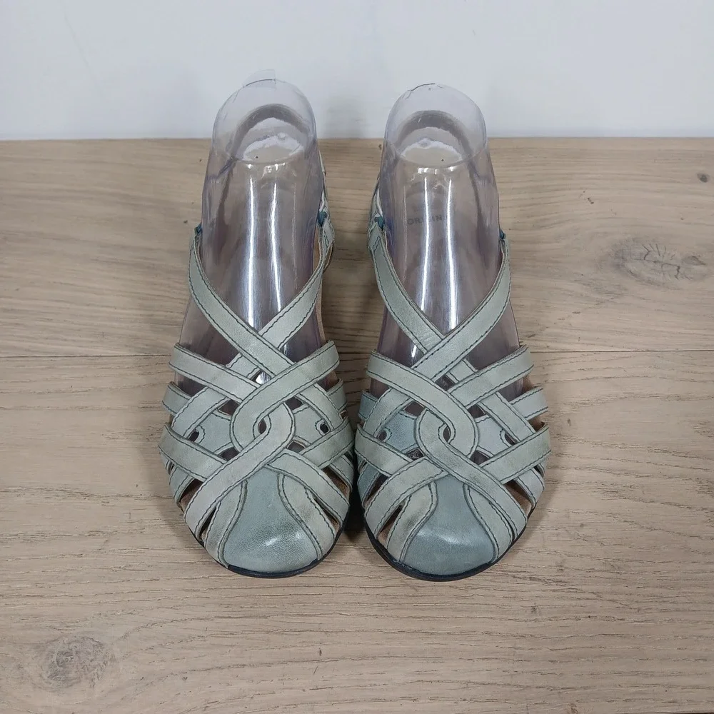 Earth Origins Belle Brielle Sandals Womens 7.5 Blue Gray Leather Fisherman Boho